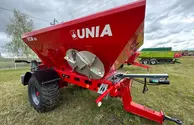 Прицепной разбрасыватель минеральных удобрений RCW 60