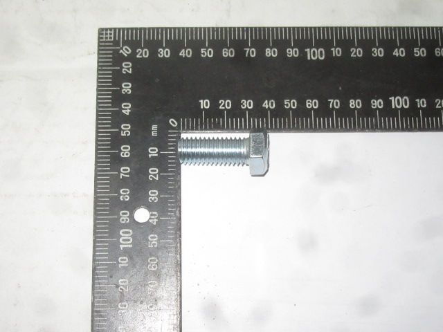 Болт шестигранный SN1823AFM