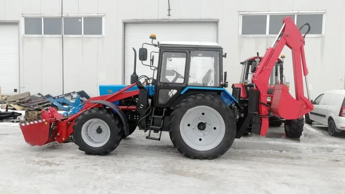 Навесное оборудование трактора МТЗ для уборки дорог.