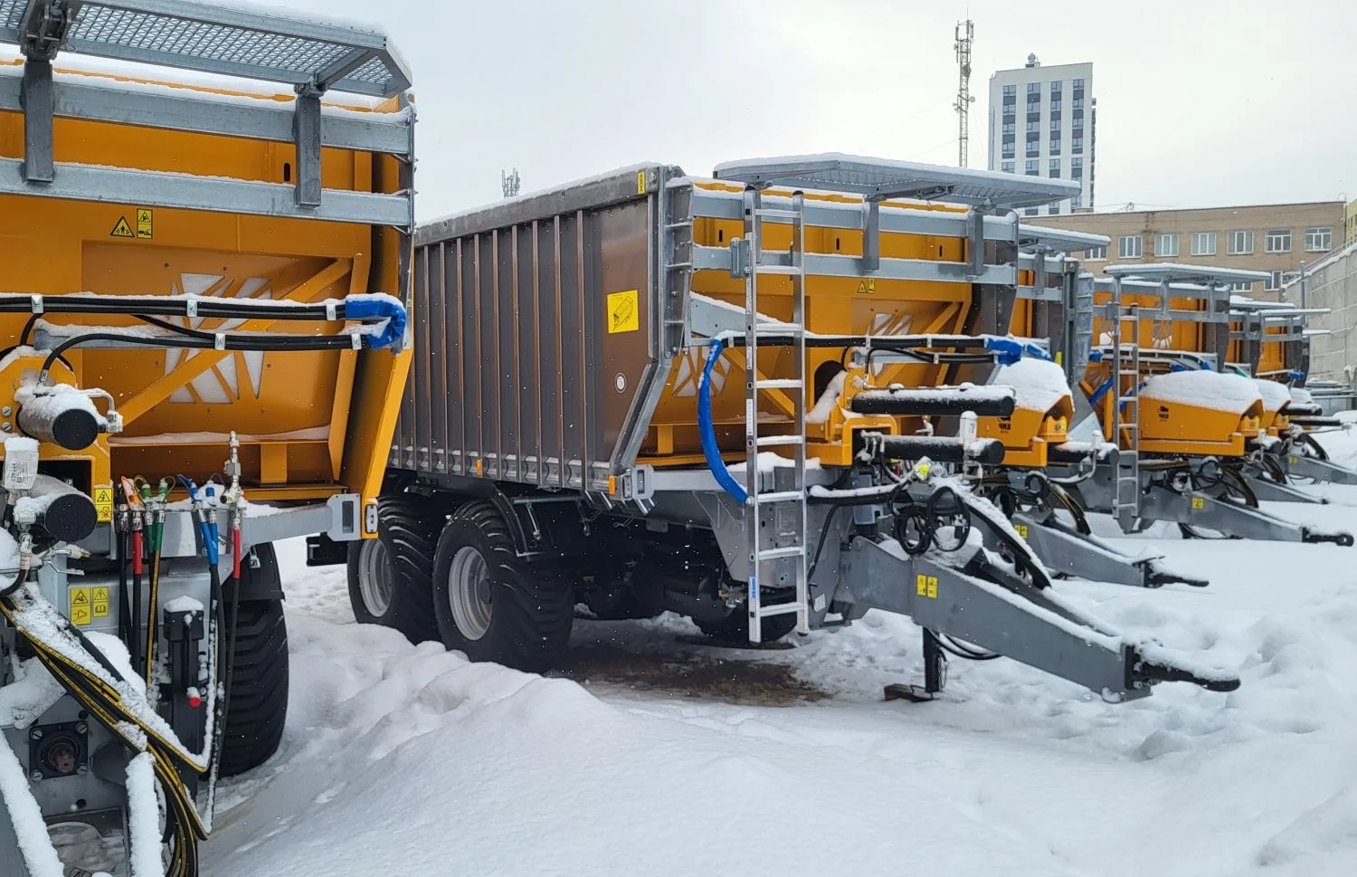 Полуприцеп ПТВ-261