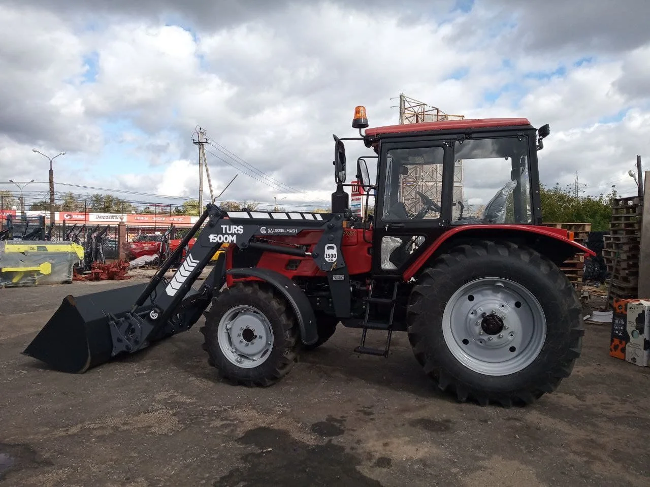 Фронтальный погрузчик TURS-1500 к тракторам FARMER FL1404 купить, цена